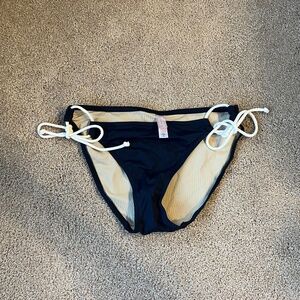 Victoria's Secret Navy Gold "J'aime Le Soleil" Low-Rise Tie Bikini Bottom Size S